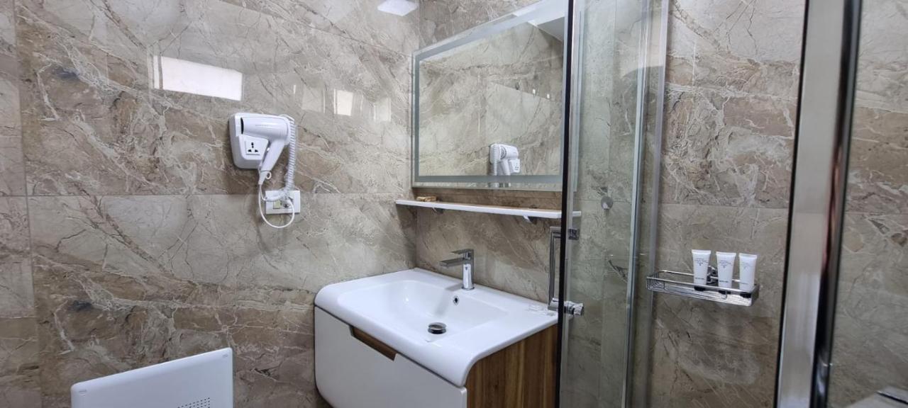 Aaa Apartment Berat Dış mekan fotoğraf